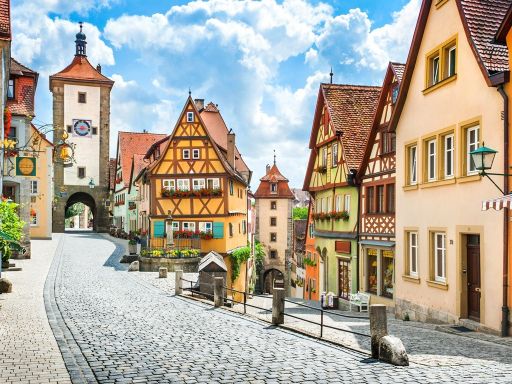 Rothenburg ob der Tauber in summer, Franconia, Bavaria