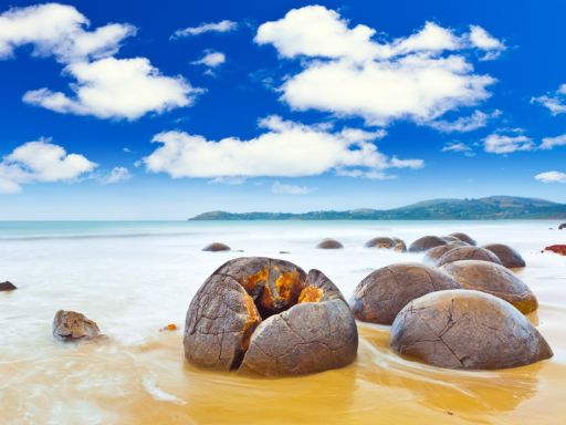 Moeraki Boulders