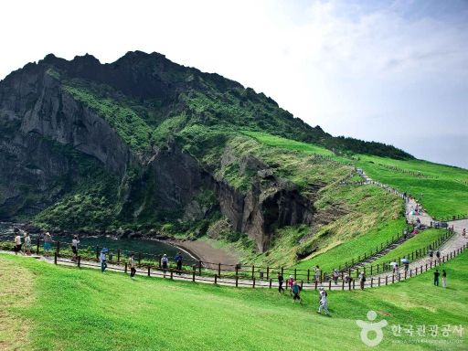 THE KOREAN GRAND TOUR